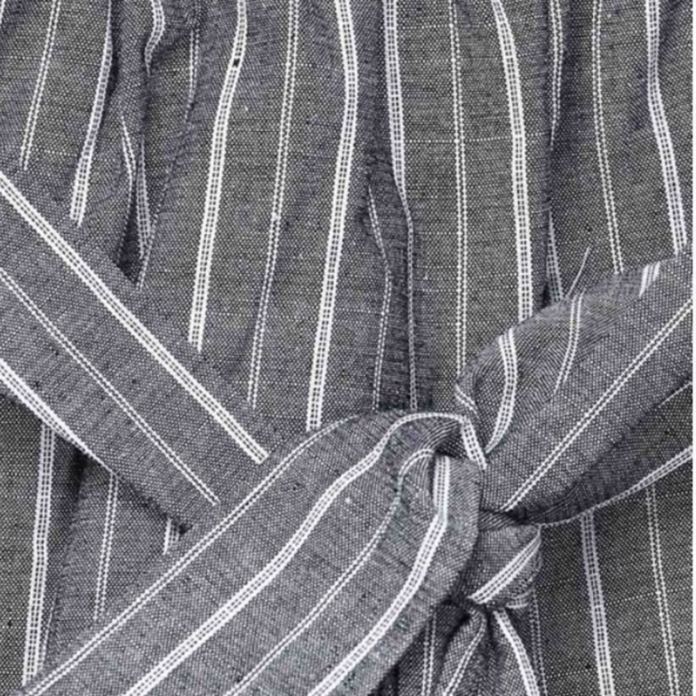 🎉HP🎉 Striped Paper Bag Shorts - Picture 4 of 8